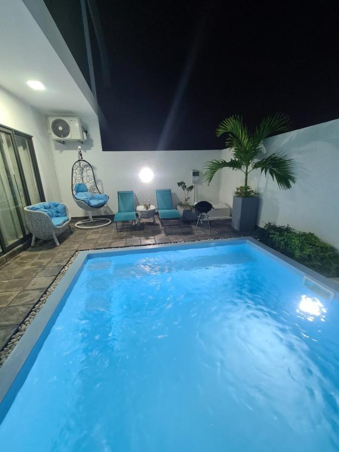 Ocean Blue Villa, Flic-En-Flac Εξωτερικό φωτογραφία