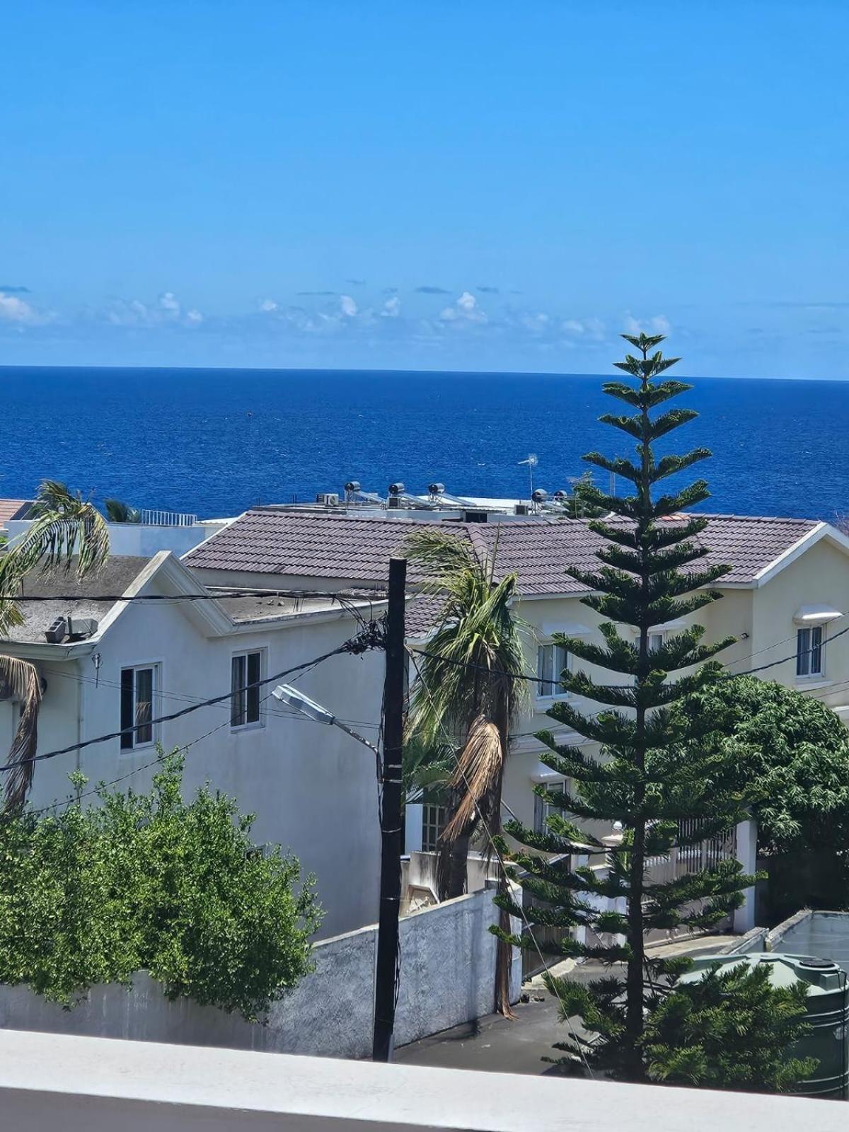 Ocean Blue Villa, Flic-En-Flac Εξωτερικό φωτογραφία